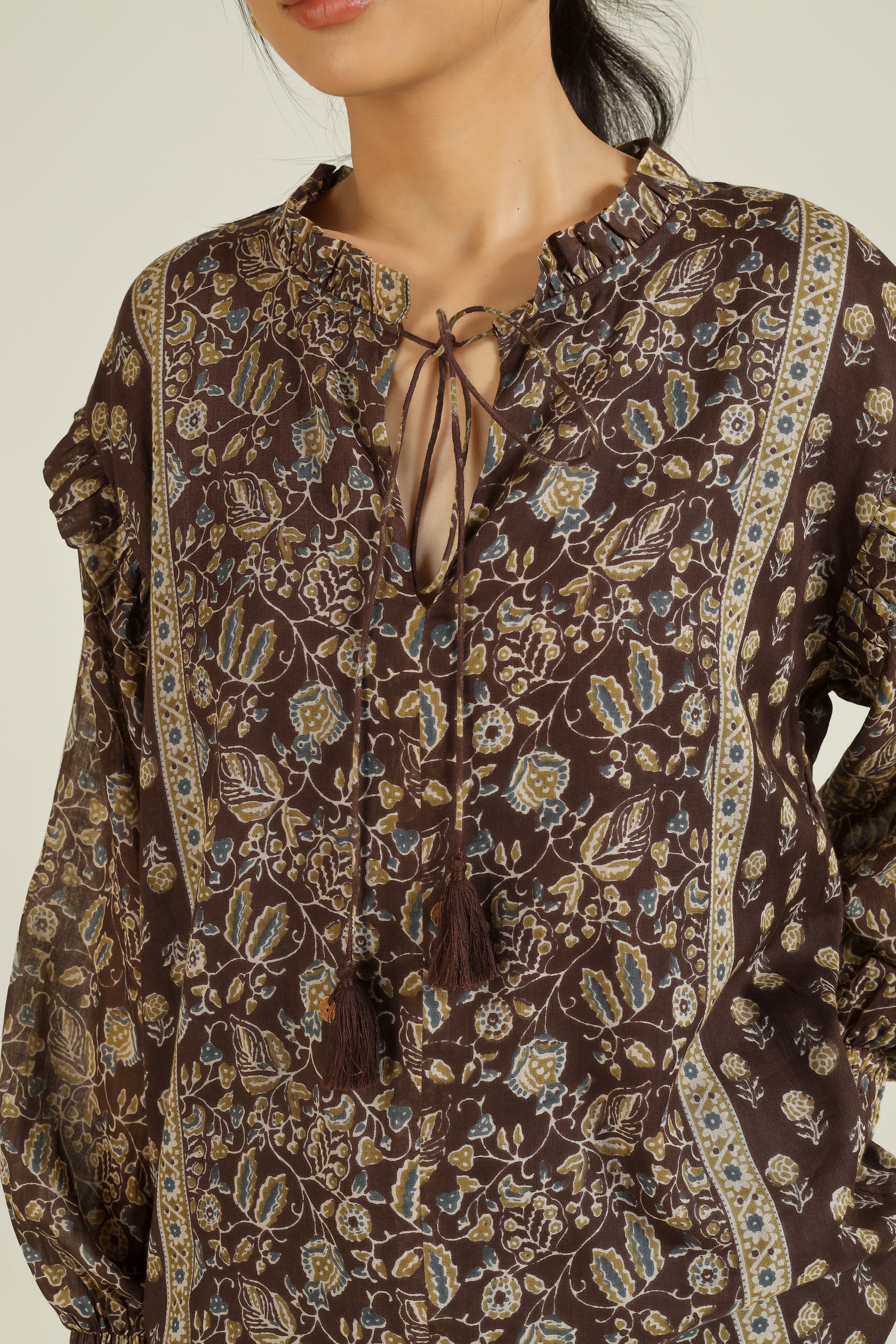 Brown Anti -Fit Ruffle Collar Top